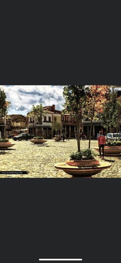 Tradicional Bazaar Home Korce Luaran gambar